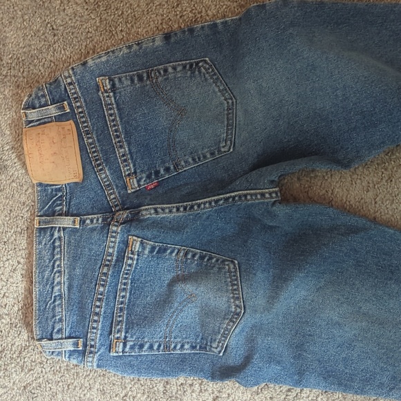 Juniors size 9 Levi's slim fit boot cut flared jeans - Picture 3 of 4